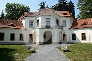 Prague, BÃâ¢evnov Monastery, pavilion VojtÃâºÃÂ¡ka,